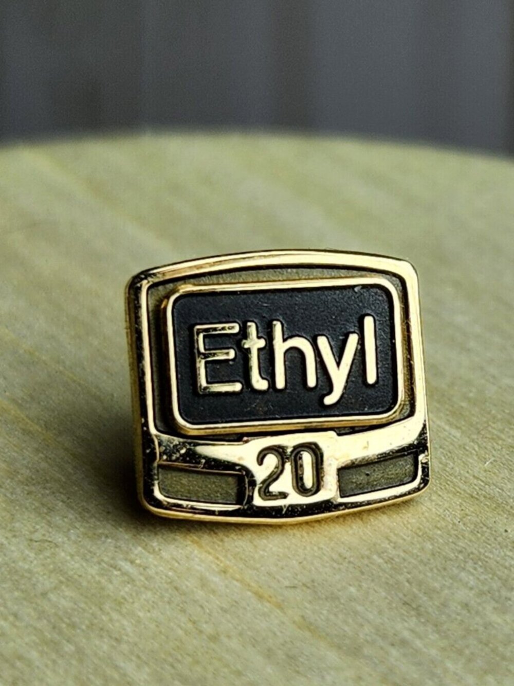 10K Gold ETHYL Corporation Employee Service Award Pin 20 Year CTO 1/5 Vtg